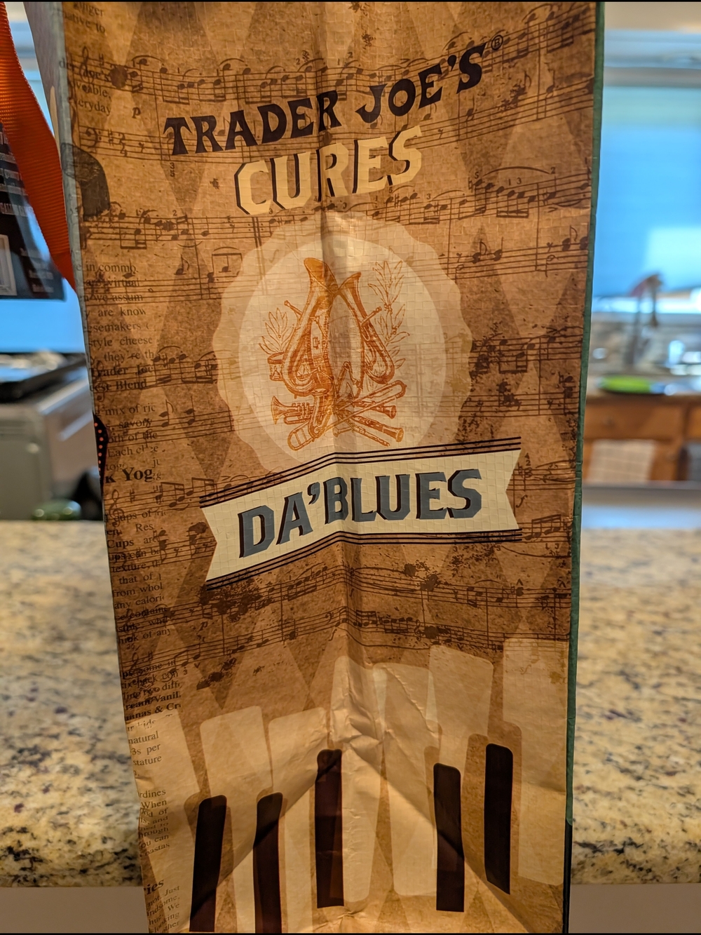 Trader Joe's Chicago Tote Bag NWT - Picture 4 of 4